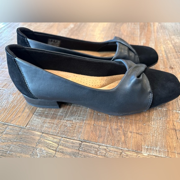 NEW Clarks Tilmont Dalia Slip-On - Picture 5 of 8